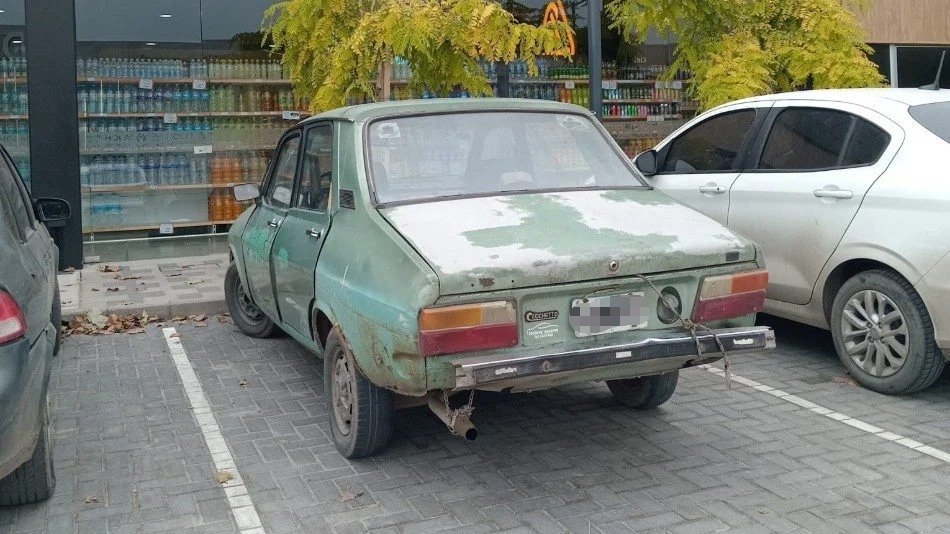 Renault 12 Verde gastado Córdoba