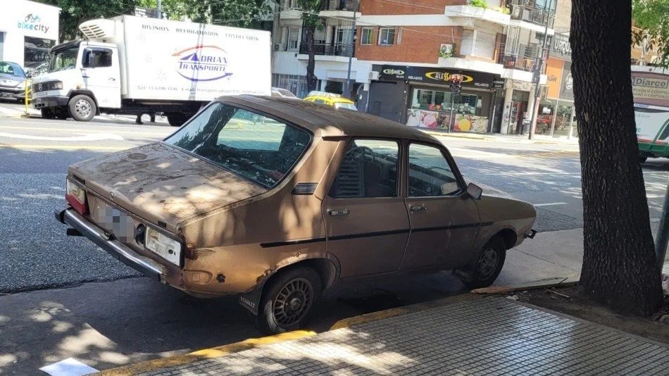 Renault 12 champagne Caballito, C.A.B.A.