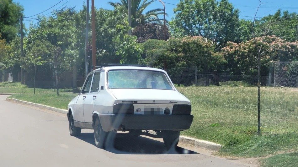 Renault 12 Blanco Saldungaray