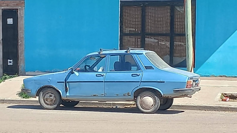 Renault 12 celeste, Colonia Catriel