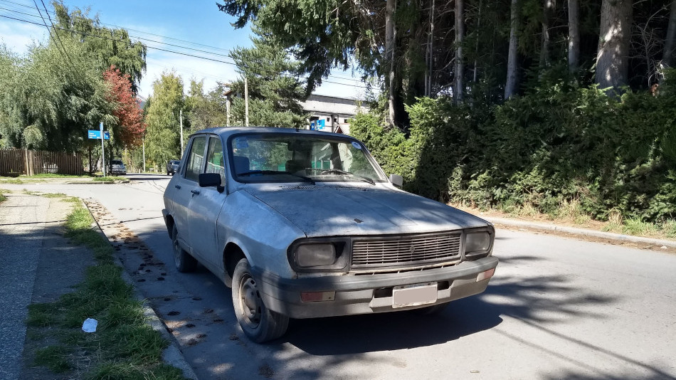 Renault 12 celeste, Villa La Angostura