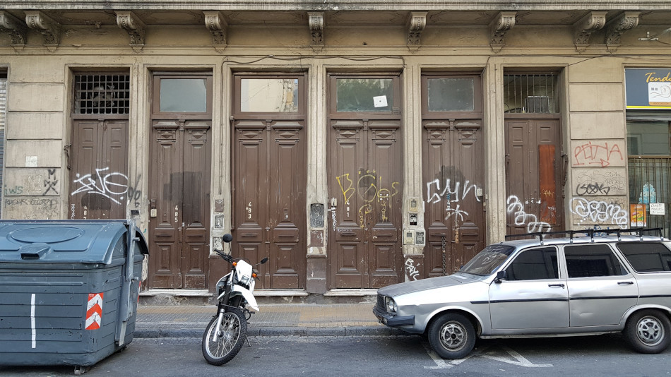 Renault 12 Break gris, San Telmo