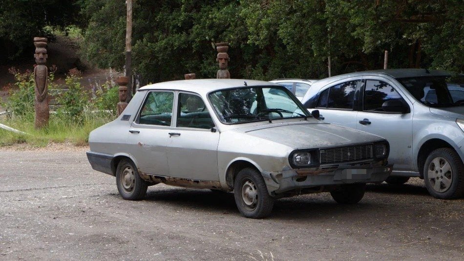 Renault 12 gris San Martín de los Andes