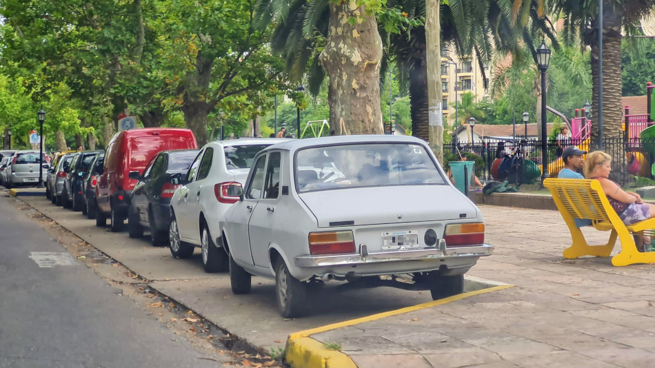 Renault 12 blanco, Tigre