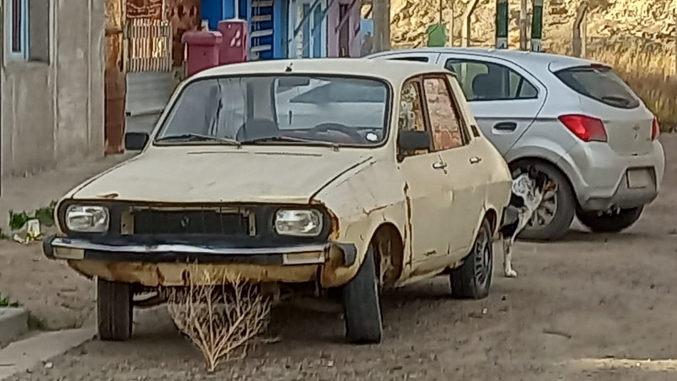 Renault 12 amarillo, Comodoro Rivadavia