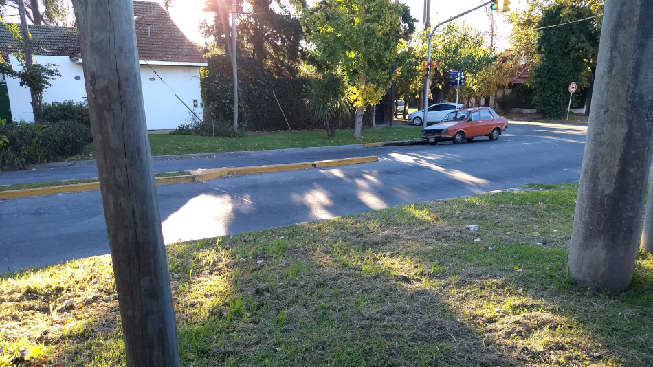 Renault 12 naranja, Boulogne