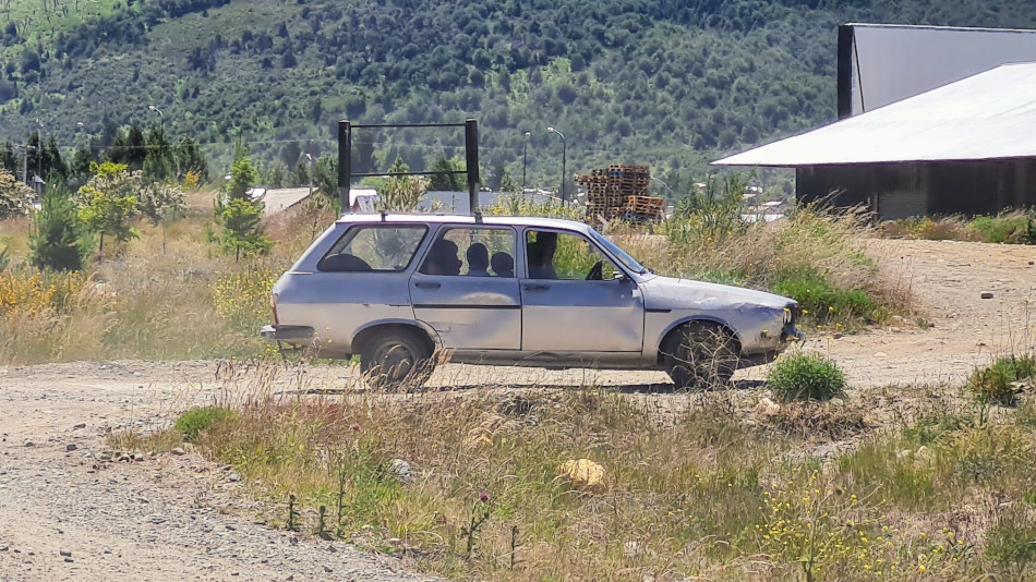 Renault 12 Break gris, Bariloche