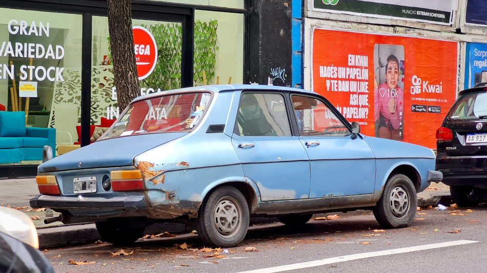 Renault 12 celeste, Balvanera