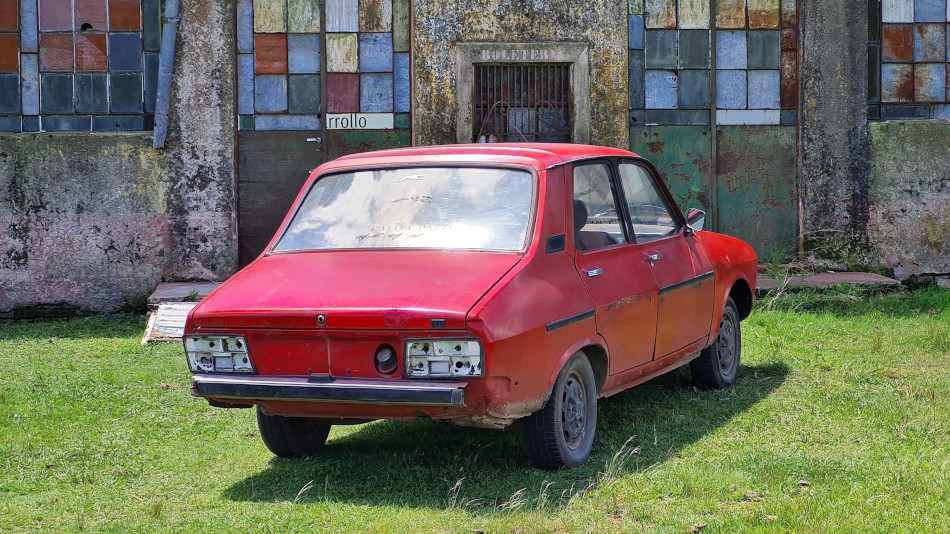 Renault 12 rojo, Juan Anchorena