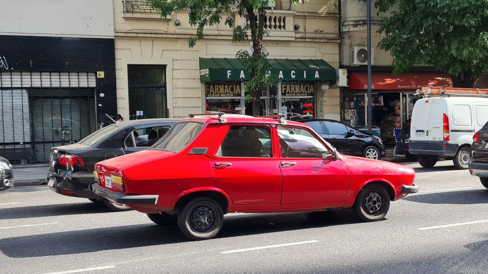 Renault 12 rojo, San Cristóbal