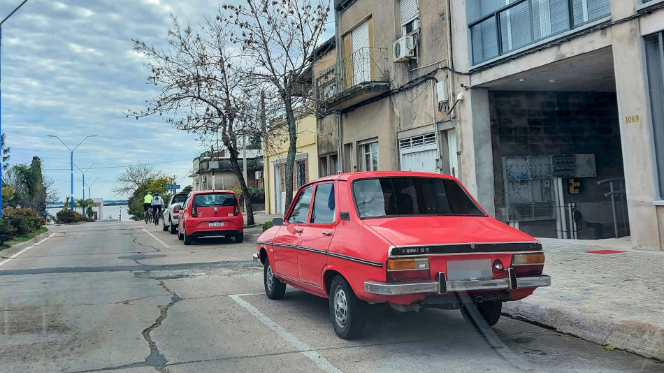 Renault 12 rojo, Fray Bentos