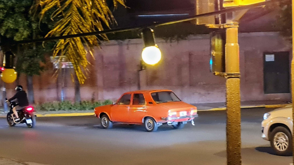 Renault 12 naranja, Victoria