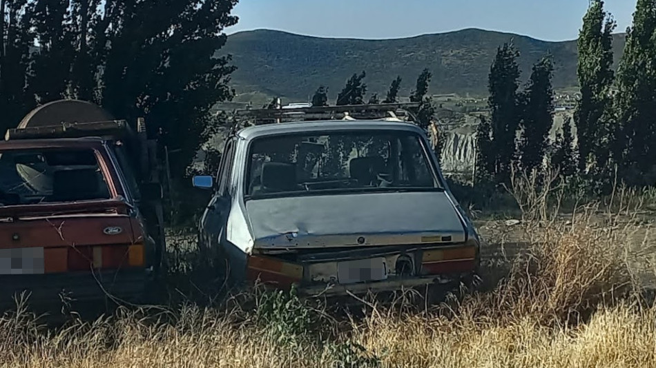 Renault 12 gris metalizado, Barrio Laprida CRD