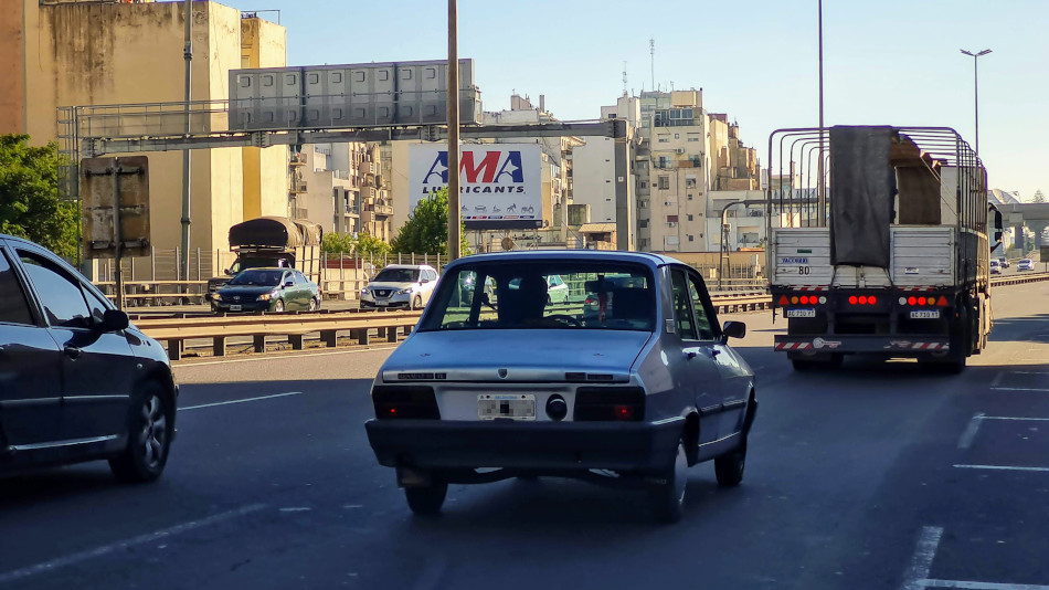 Renault 12 celeste, San Telmo