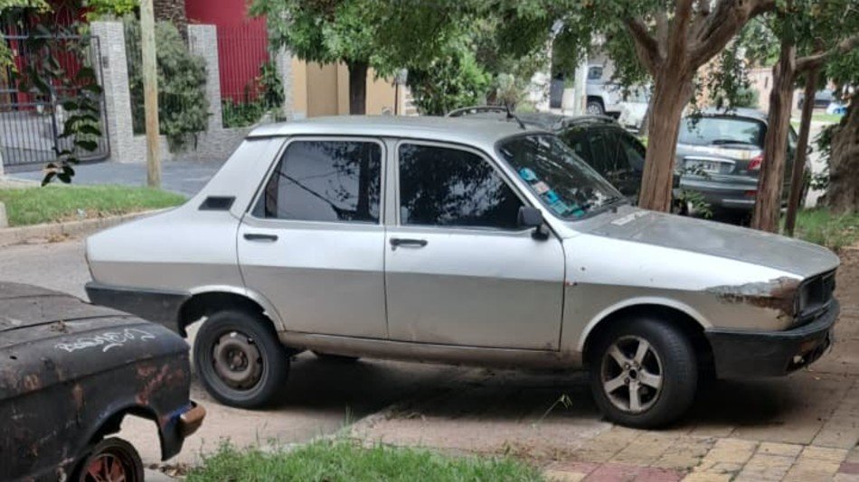 Renault 12 gris claro Gran Buenos Aires