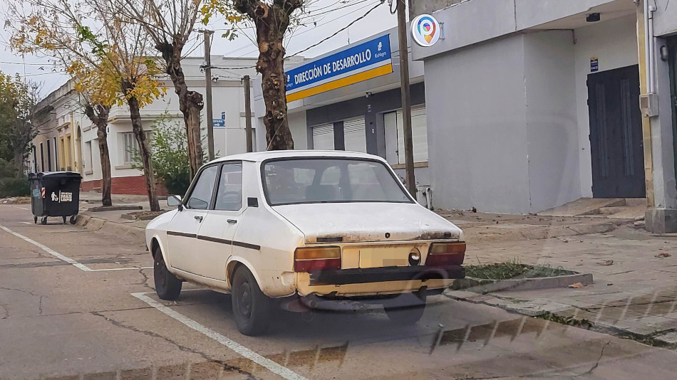 Renault 12 blanco, Fray Bentos