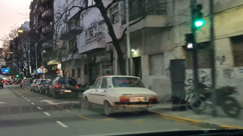 Renault 12 Blanco, Parque Centenario