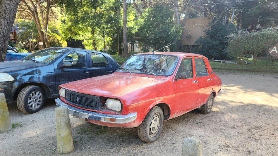 Renault 12 Rojo Mar de las Pampas
