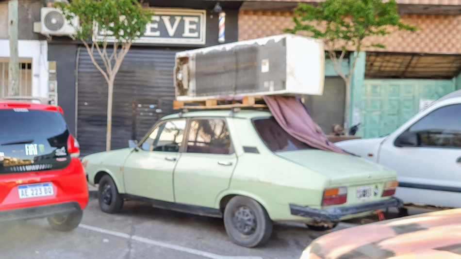 Renault 12 verde claro, Virreyes