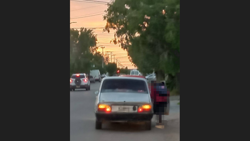 Renault 12 gris claro, Río Gallegos