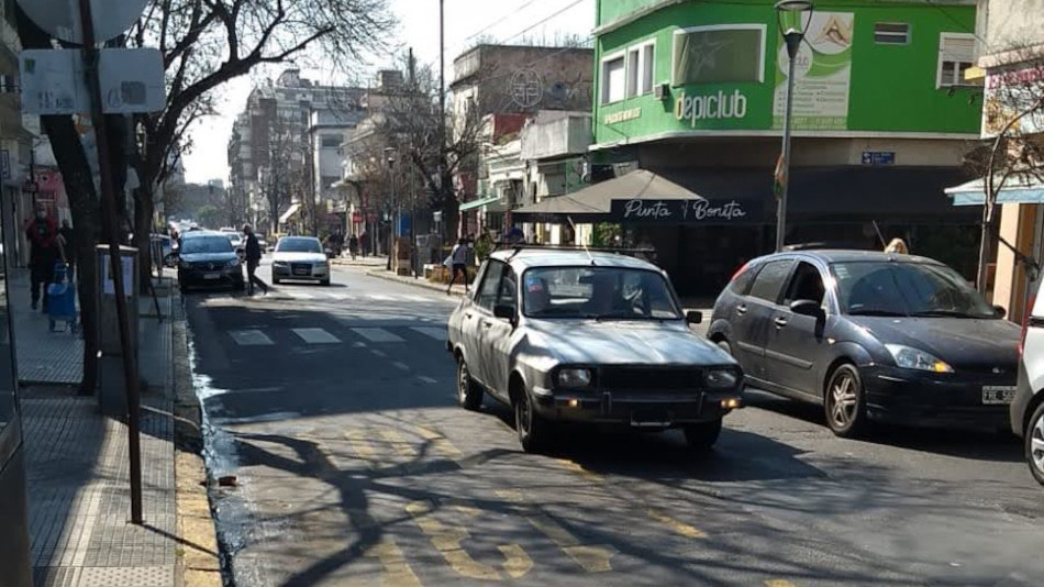 Renault 12 gris, Monte Castro